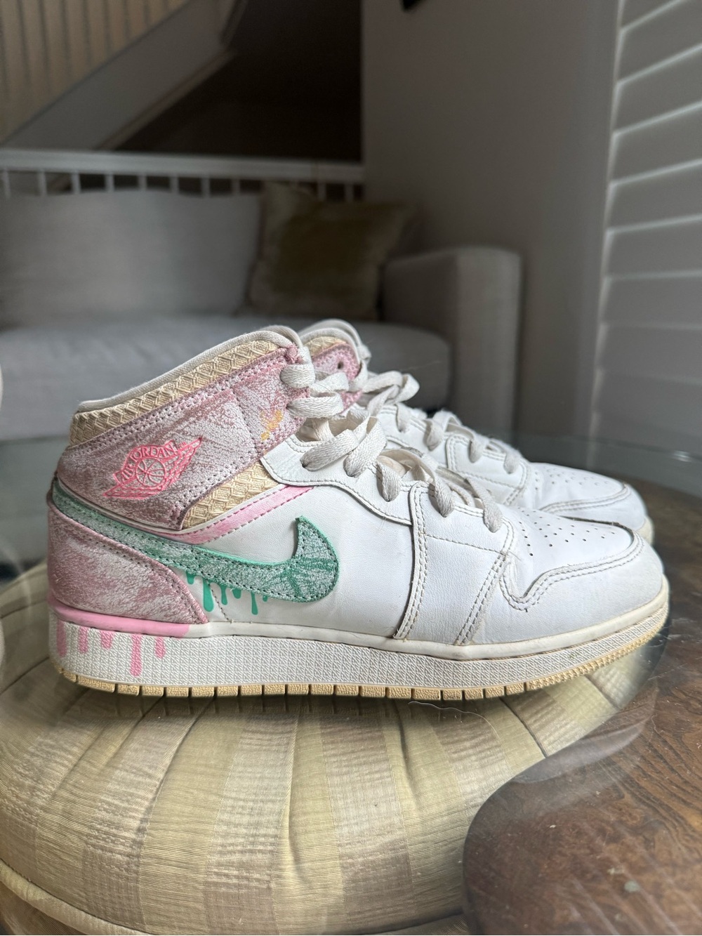 Nike Air Jordan 1 Mid GS Youth Size 7Y Shoes DD1666-100 Paint Drip Ice Cream